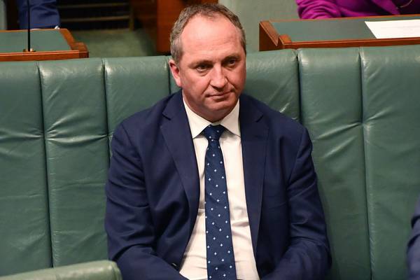 Australian government in peril as deputy PM revealed to be New Zealand citizen
