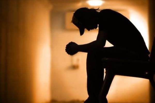 Concern raised over 4% drop in youth mental health staff