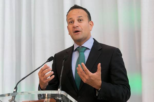 ‘Pound is still pound, queen is still queen’, Taoiseach tells unionists