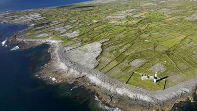 Aran Islands: Inis Meáin and  Inis Oírr hit with power failure