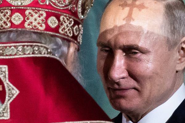 Putin plans to enshrine marriage as between man and woman