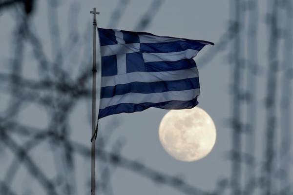 Greek bonds sell off sharply as EU-IMF rift deepens