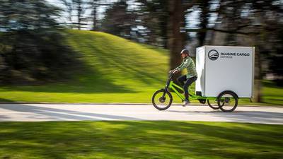 Bike-train-bike couriers cut  carbon emissions by 99%