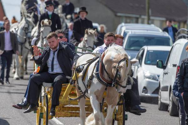 Gardaí must be 'more assertive' at large funerals – Traveller advocate