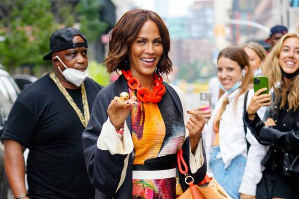 Nicole Ari Parker joins Sex and the City reboot in place of Kim Cattrall