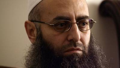 Fugitive Sunni cleric arrested despite 70s disguise