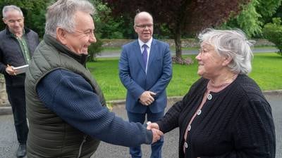 Peadar Tóibín gets warm reception in Slane over plan to ‘crowbar’ issues on to Government agenda
