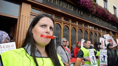 Cork publican urged to ‘admit mistake’ over Irish stance