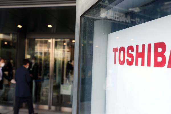 Toshiba faces unclear future after shareholders reject two rival proposals