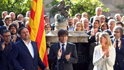 Catalan politicians declare commitment to independence referendum