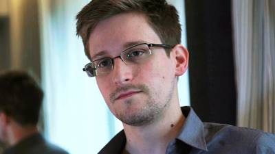 Snowden applies for political asylum in Russia