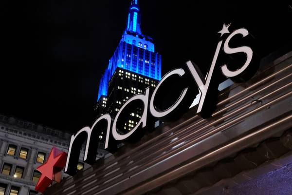 Macy’s issues profit warning as heavy discounts weigh on results