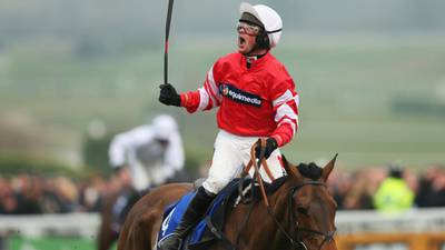 Coneygree leads from start to finish in Cheltenham Gold Cup