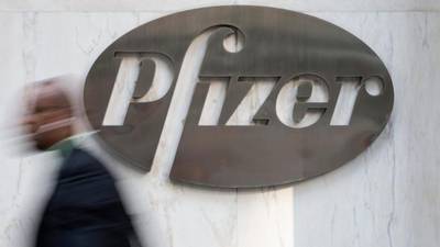Pfizer to buy Hospira for $15bn to boost copycat drug business