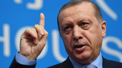 Turkey ready to  join US in fight against Isis in Raqqa, says Erdogan