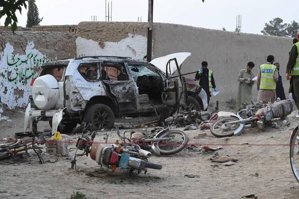 Bomb kills 25 as it hits convoy of Pakistan senate deputy