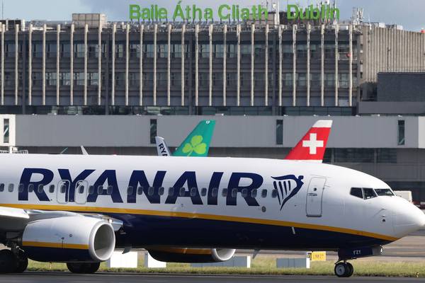 Ryanair pilots meet to discuss 20 per cent pay offer