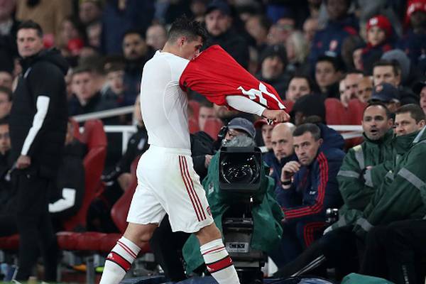 Unai Emery calls for Granit Xhaka to issue an apology