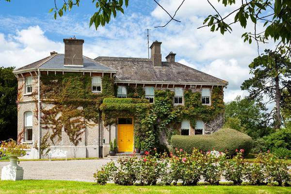 ‘Magical’ Tipperary mansion where stars partied for €990k