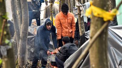 Winter finds thousands of migrants sleeping rough in Bosnia