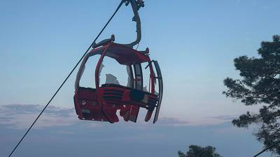 Cable car drops passengers on to mountain in Turkey, killing one 
