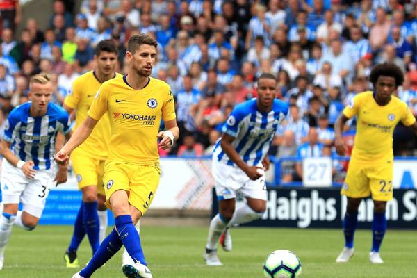 Maurizio Sarri off to perfect start as Chelsea ease past Huddersfield