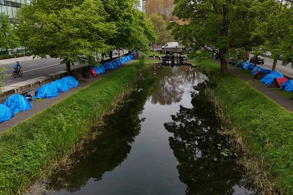 Asylum seekers in tents in the Grand Canal area to be moved