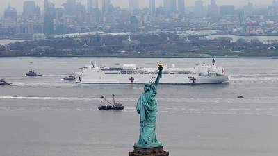 Coronavirus: New Yorkers cheer arrival of hospital ship as cases soar