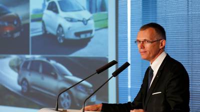 Renault COO steps down after hinting at US move