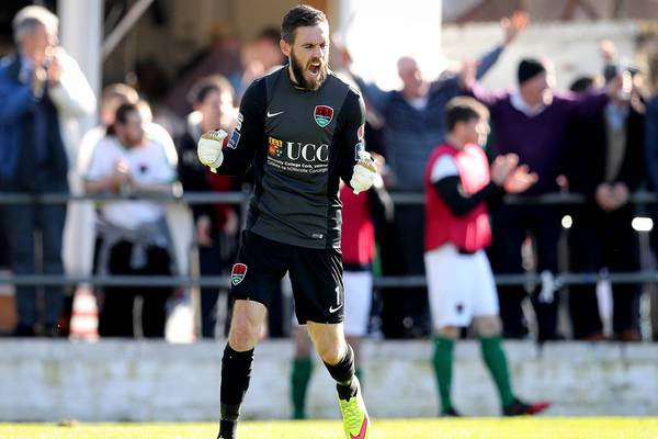 Cork City down Dundalk to strike early blow in title race