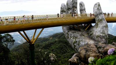 Handy engineering: Vietnam’s ‘Golden Bridge’ has giant support
