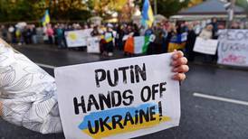 World markets plunge as Putin tightens Crimea grip