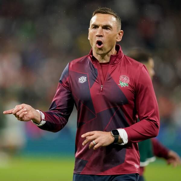 Kevin Sinfield to step down as England number two after the summer