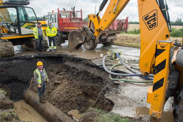 Water being restored to thousands in Navan after pipe repaired