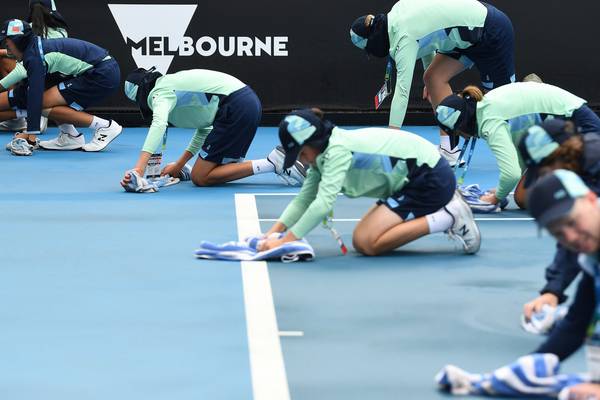Australian Open delayed again by rain and dust