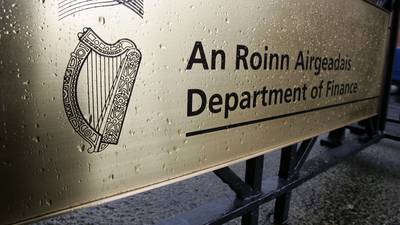 Ratings agency criticises failure to restructure public spending
