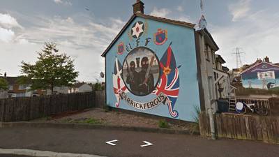 PSNI officer urges mediation on Carrickfergus loyalist dispute