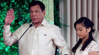 Duterte sworn in as Philippines president with bold future vision