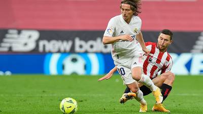Luka Modric signs a one-year extension with Real Madrid
